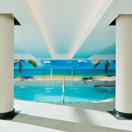 Vip's Luxury & Otel 4*