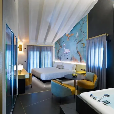 Vip's Luxury & 4*