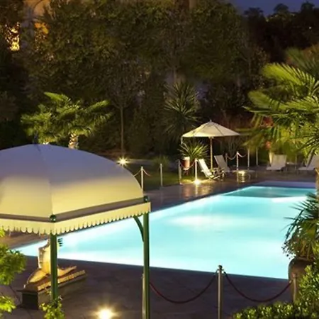Vip's Luxury & 4*