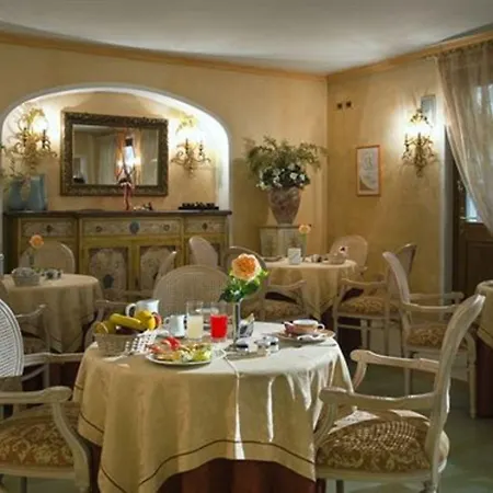 Vip's Luxury & Otel 4*