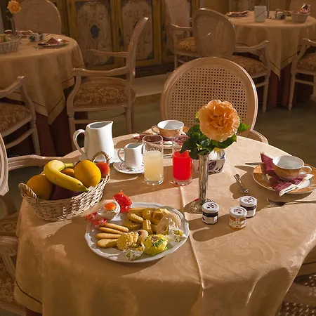 Vip's Luxury & Otel