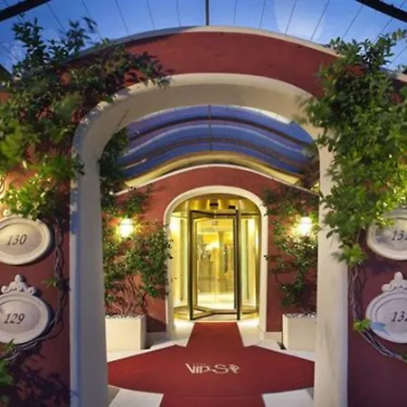 Vip's Luxury & Otel 4*