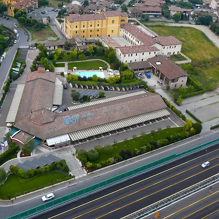 Vip's Luxury & 4* Lonato