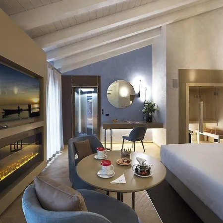 Otel Vip's Luxury &