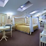 ホテル Vip's Luxury & 4*