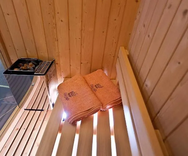 Hotel Vip's Luxury &