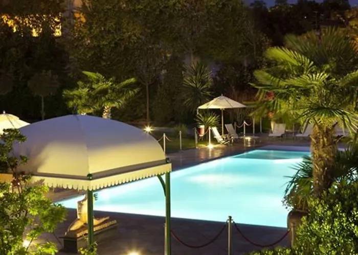 Vip's Luxury & 4*
