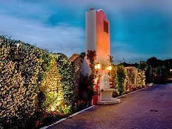 Vip's Luxury & Hotel 4*