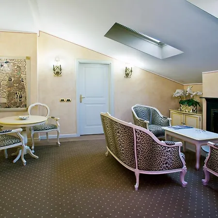 Vip's Luxury & 4* Лонато