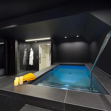 Vip's Luxury & Лонато