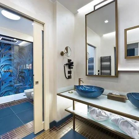 Vip's Luxury & Hotel