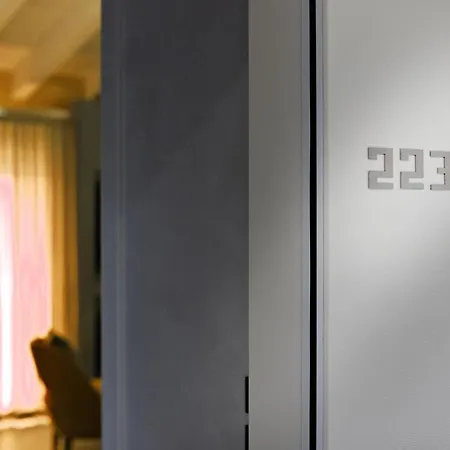 Vip's Luxury & 4* Лонато