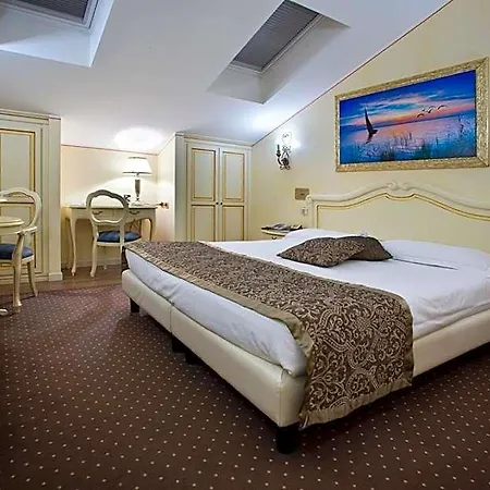 Vip's Luxury & 4* לונאטו
