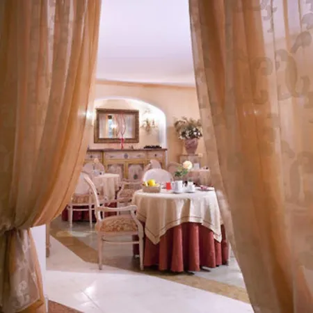Vip's Luxury & Hotel