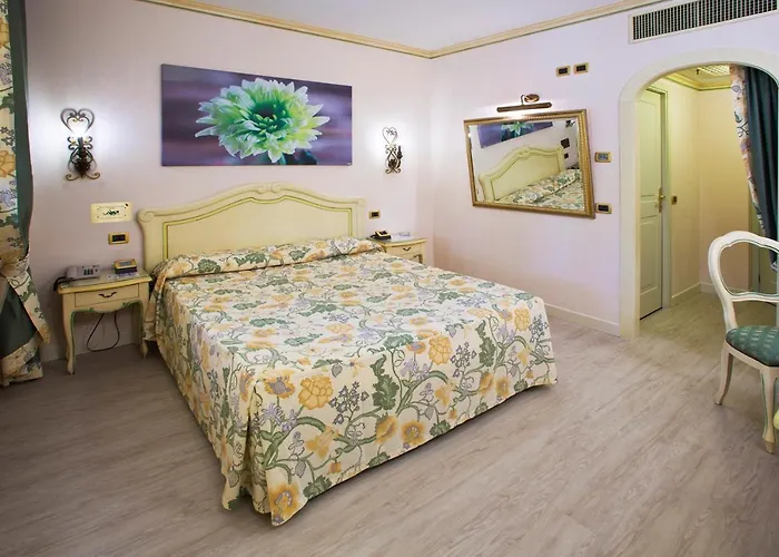 Vip's Luxury & 4*