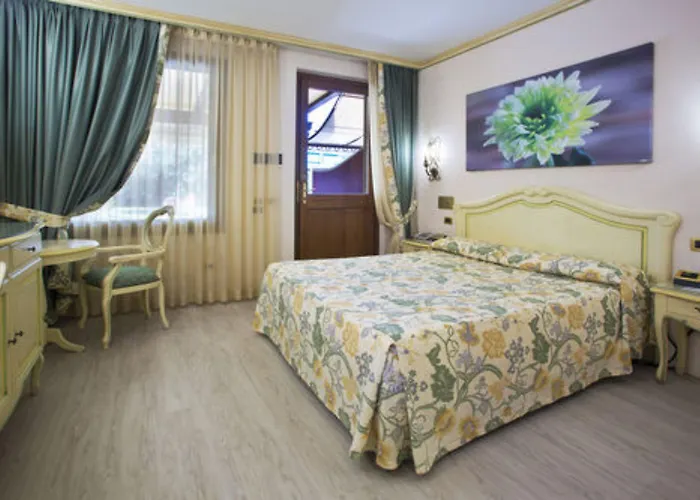 Vip's Luxury & 4* Lonato