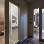 Vip's Luxury & 4*